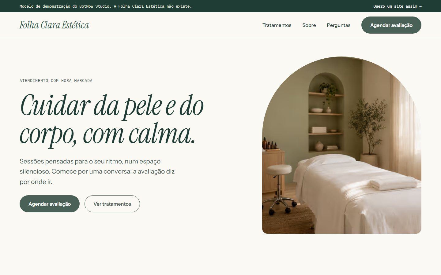 Página inicial do site da Folha Clara Estética
